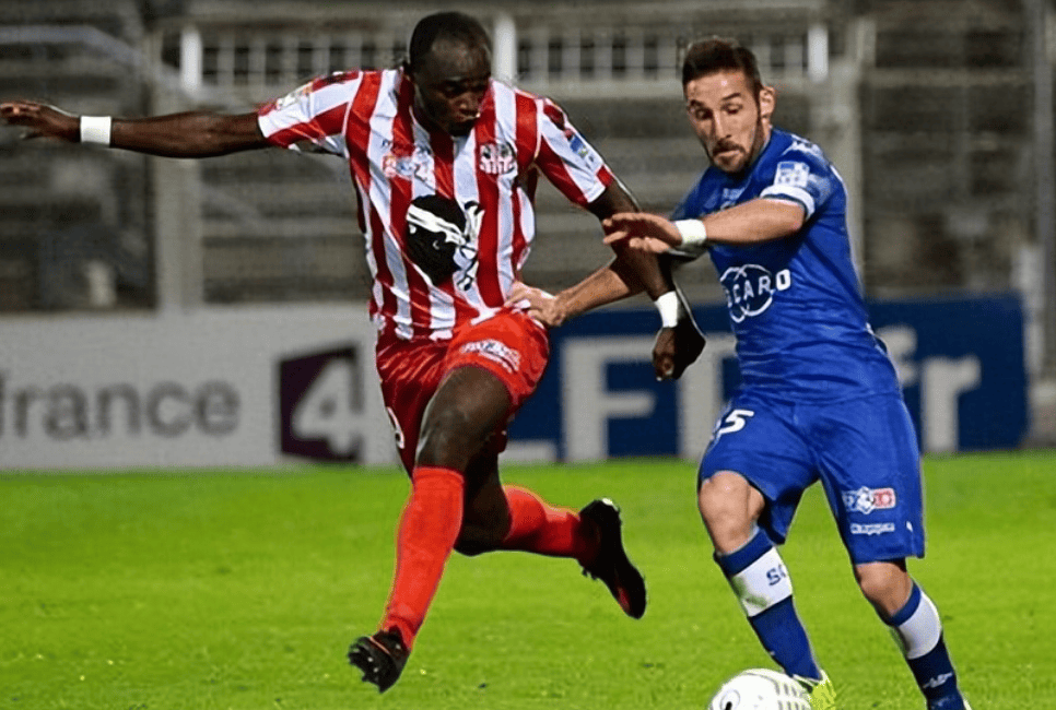 九游体育-包含赛前法甲传出新动向，费城76人外线爆发，管理层表态——引发热议，资深球员宣示担当的词条-九游体育